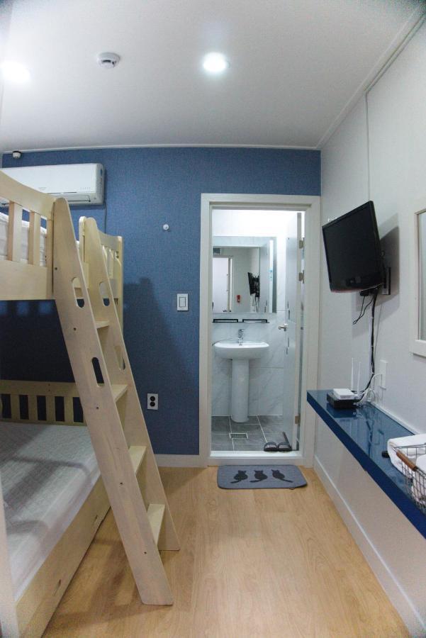 G-Star Guesthouse Seoul Exterior photo